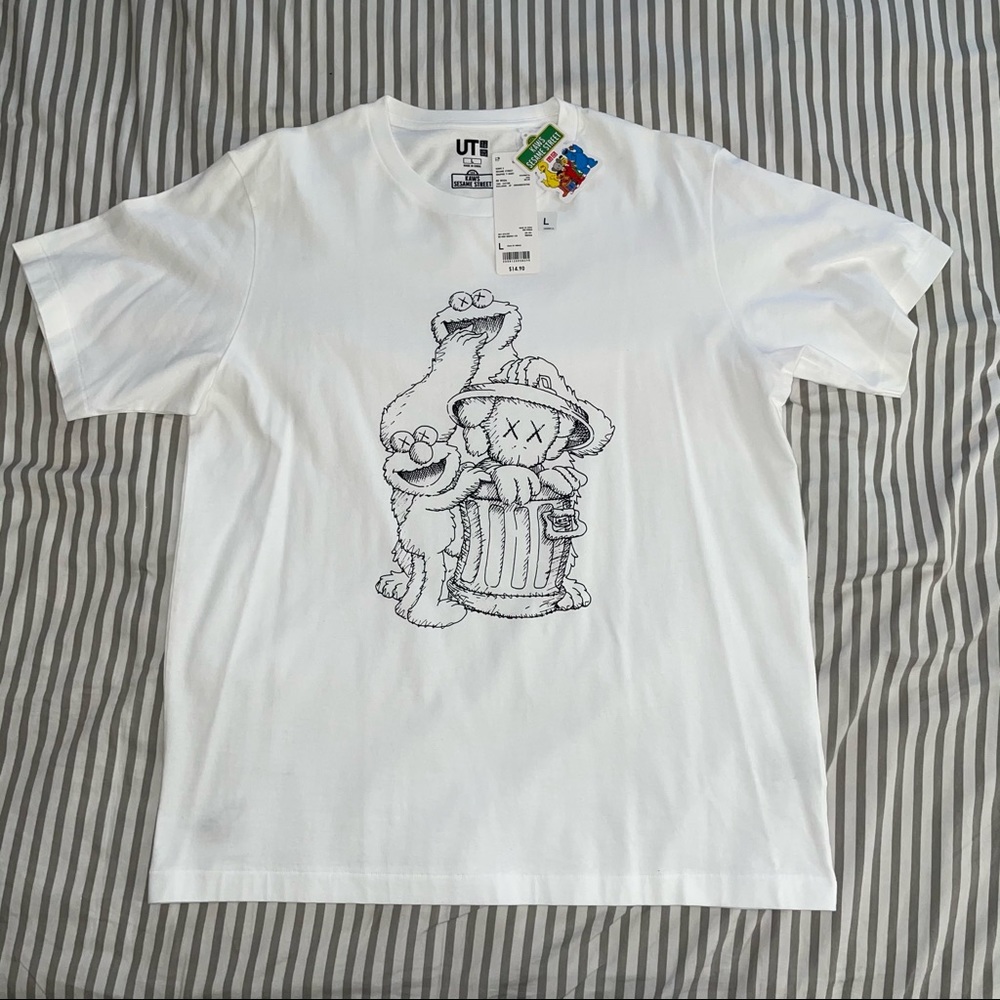 Uniqlo x Kaws T-Shirt